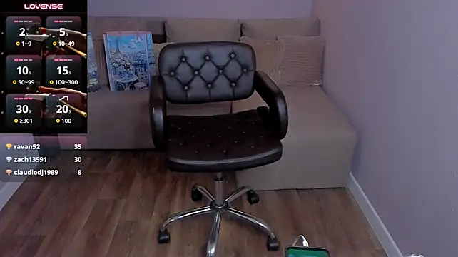 JessicaFoxie - show pussy