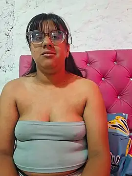 ZaidaWet - squirt in face