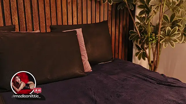 Madison_littlee_ - ALL NAKED + FINGERING