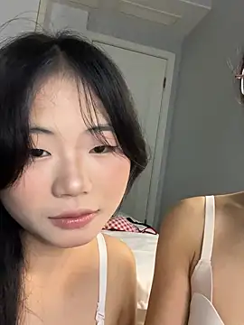 Yue-ai - 双人挤胸挤爆气球