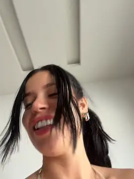 Rafaellaz - Mostrar peitos