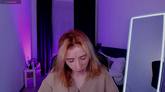 Lolly_smash - Tease with bra