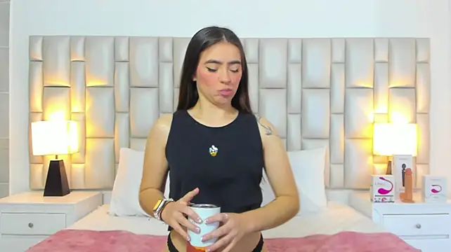 Paola_katy_dicks - SHOW 69