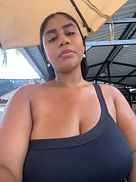 NayTorres - FINGERS IN MY PUSSY, SILENCE IN PUBLIC