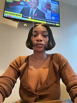 ___Nessa - Open public bathroom door&squirt