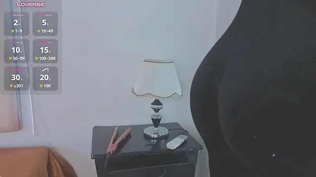 InnaVolkova - apply oil on my tits