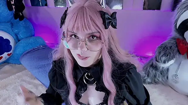 BizzyNoar - oil ass and hard spanks no mercy