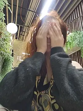Exhibitionsplit - MAKE me CUM in Public ♤SQUIRT