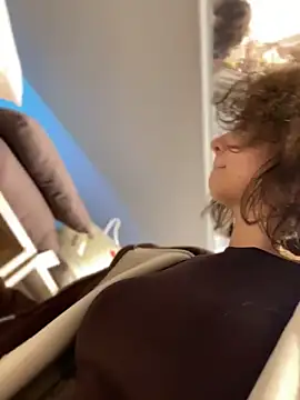 QuitieLia - Make my pussy wet