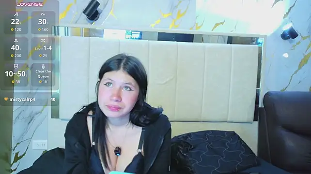 Olivia11_ - show tits and rub nipples