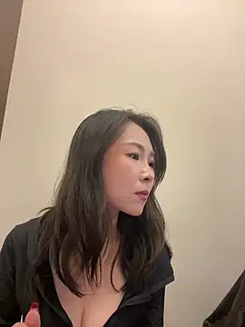 Eva10069 - 公众咖啡厅真空下半身行走人群