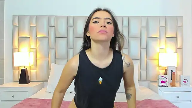 Paola_katy_dicks - SHOW 69
