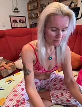 SexyBella41 - 🍑i show ass🍑win 1 fuck video🍑