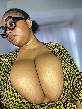 EliteSoraya - Dildo Fuck+Squirt💦💦