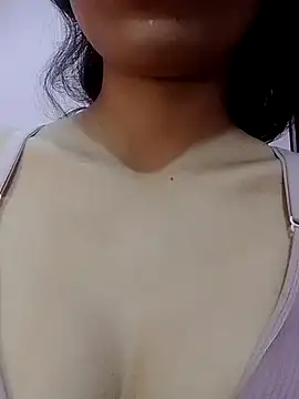 Sexy-Bindu-Pariyar