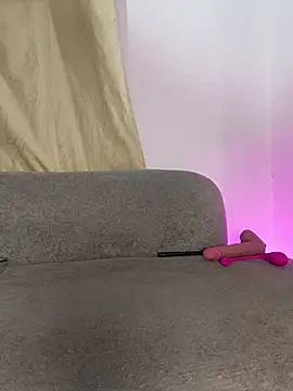 MaelyDoll_ - pinch clitoris.💦🤤