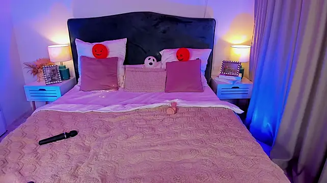IsabelMilf - destroy pussy big black dildo