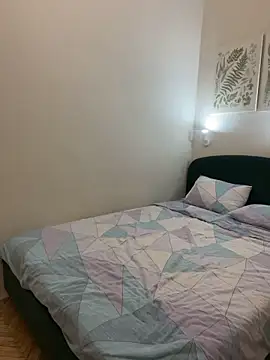 YankiGirl - Take a peek under my skirt