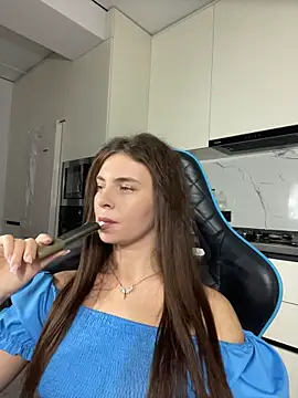 CurlyLara - 💎butt plug+VIDEO FOR LAST TIP