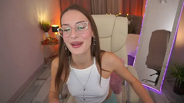 CozyMell - My toy is active, try me😈💦