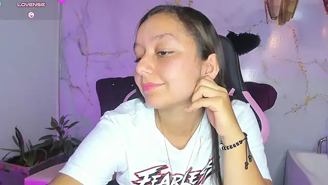 Katy_sweet19 - Shake+spank butt 🍑