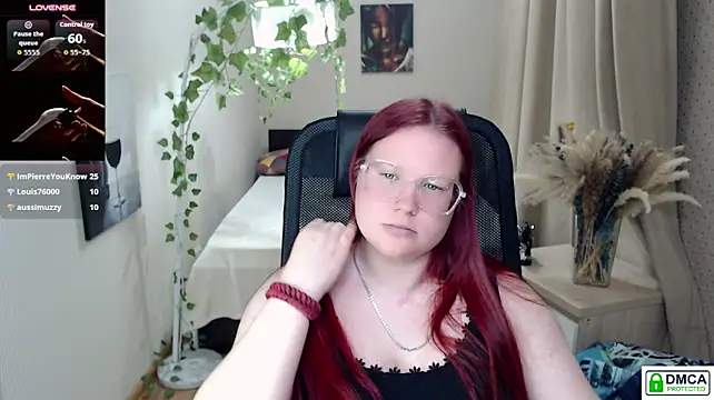 Kuri_u - show me your feet