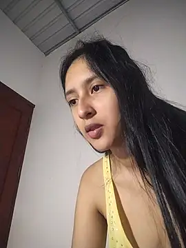 LauraMontaii - masturbacion femenina + juguete