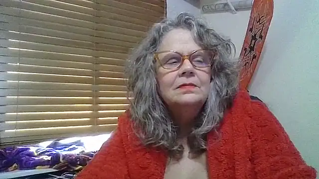 DestineeLoverGirl - Get me Naked