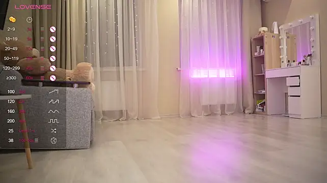 Bananalizzy - Touch ass close up ♡