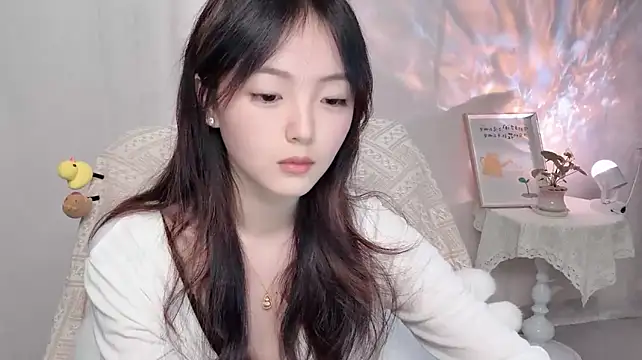 Wenwen8888 - 深秋渐寒 记得添衣 愿你无恙 安好如常 我在想你