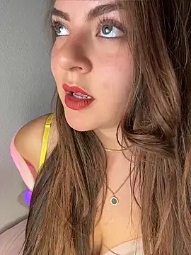 Barbara-rosee - Spank boobs 🍒