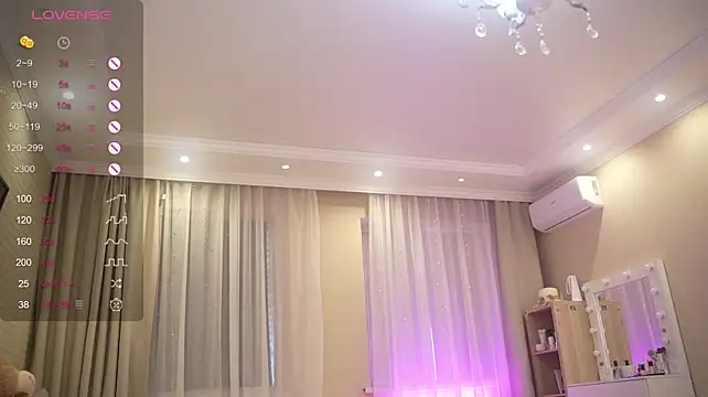 Bananalizzy - Touch ass close up ♡