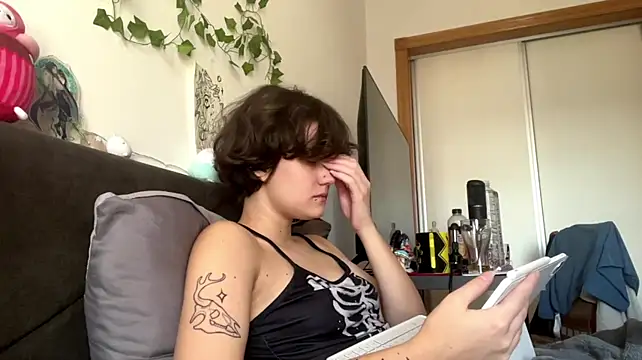 HeyFriren - sent u my hot Video ANAL and we go pvt