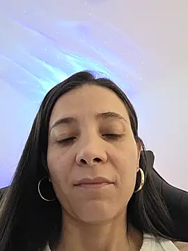Miaeyex - Soft kisses😘😘