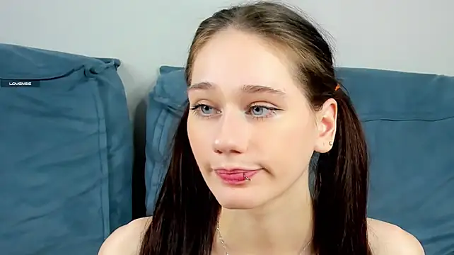 DiamondLagerstedt - show boobs