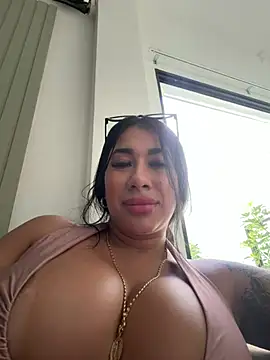 Kiim_taaylor - SPANKS IN MY BIG ASS