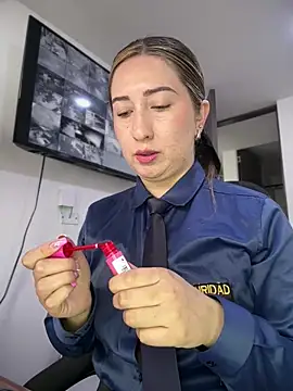 Suzy-111 - 👿3 fingers in pussy+LT 2min control🥵