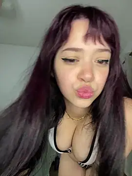 GoddesLucy - French kiss with Kiarita