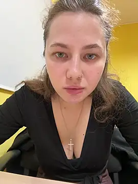 AsynaYuuki - go crazy... SHOW PUSSYLIPS+SPEAD ASS🏫
