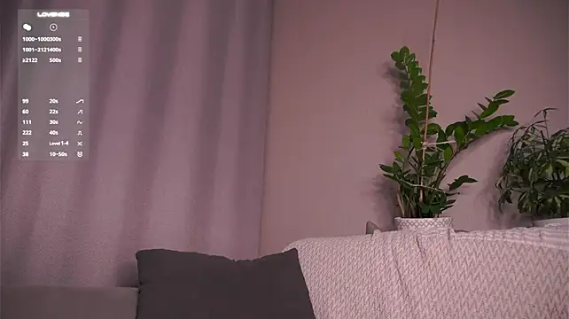 LinnHigh - I starting to play with my kitty