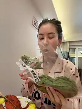 Gigi_UwU_ - 全裸跳舞💃🏻naked dance❤️
