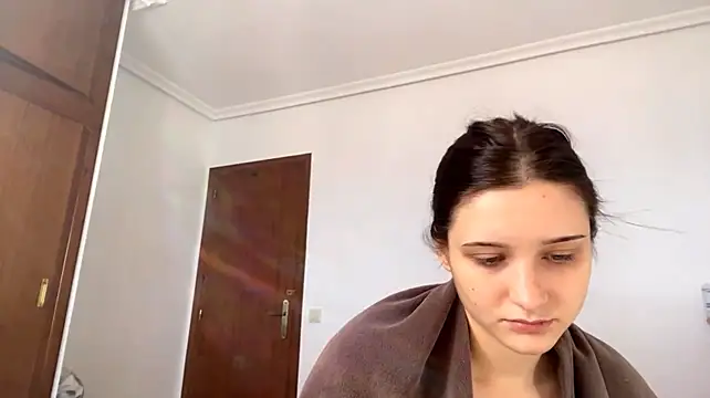 RoseDiebol - take off a black bra🥵