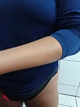 Gabi_Marquez - Brincar com seios