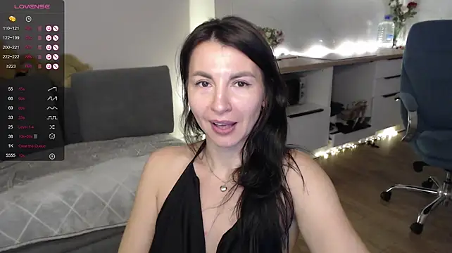 Mary_love16 - ice on nipples