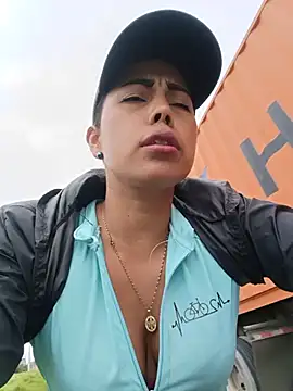 _andrea30