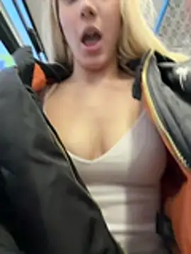 Pink_Kiss - pinch nipples in tram 🚋