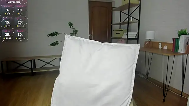 DarleenWarrior - Show my sexy ass