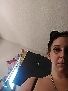 Prettyalizae - Make me suck my toes ! Or order me to do