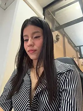 Alejandra_ospina - RIDE DILDO UNDER THE TABLE IN OFFICE 💦