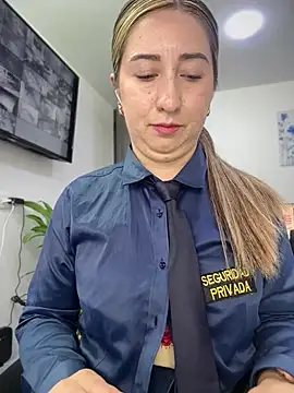 Suzy-111 - 👿3 fingers in pussy+LT 2min control🥵